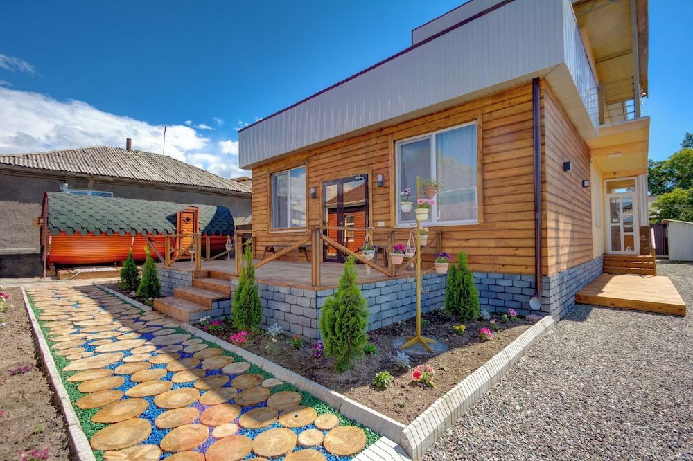 Hillside Karakol B&B -1 estrellas en Karakol