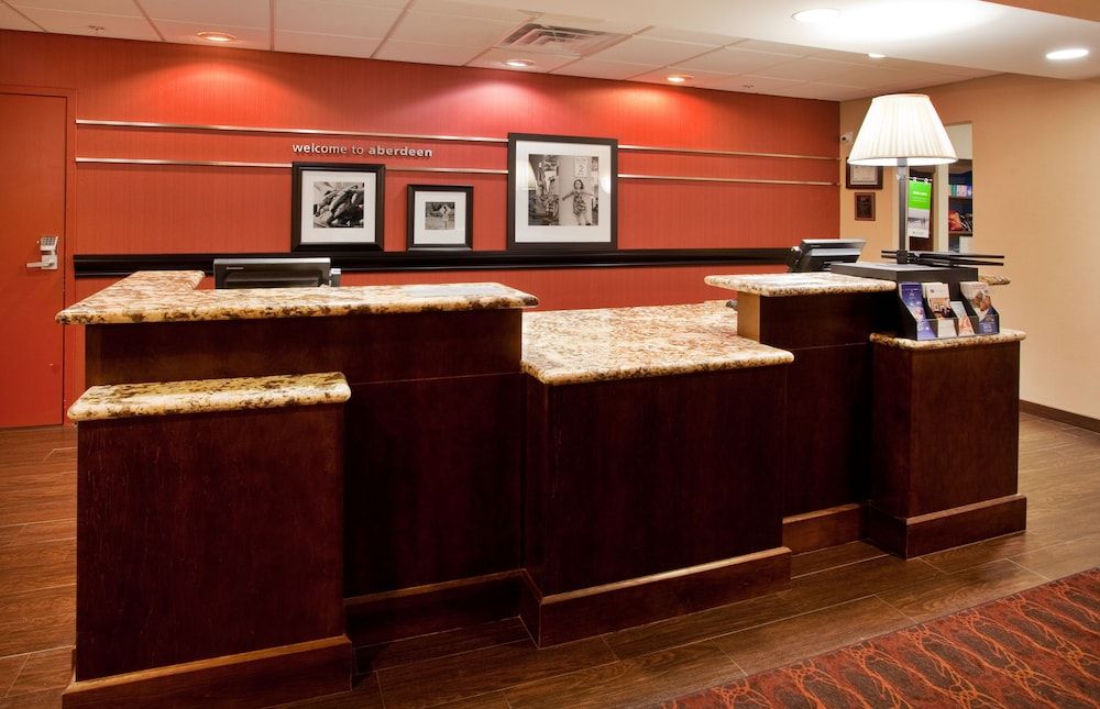 Hampton Inn & Suites Watertown 2