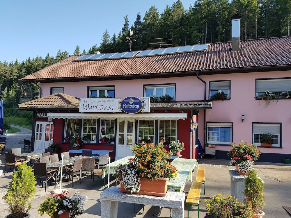 Landgasthof Waldrast -1 estrellas en Vöhrenbach