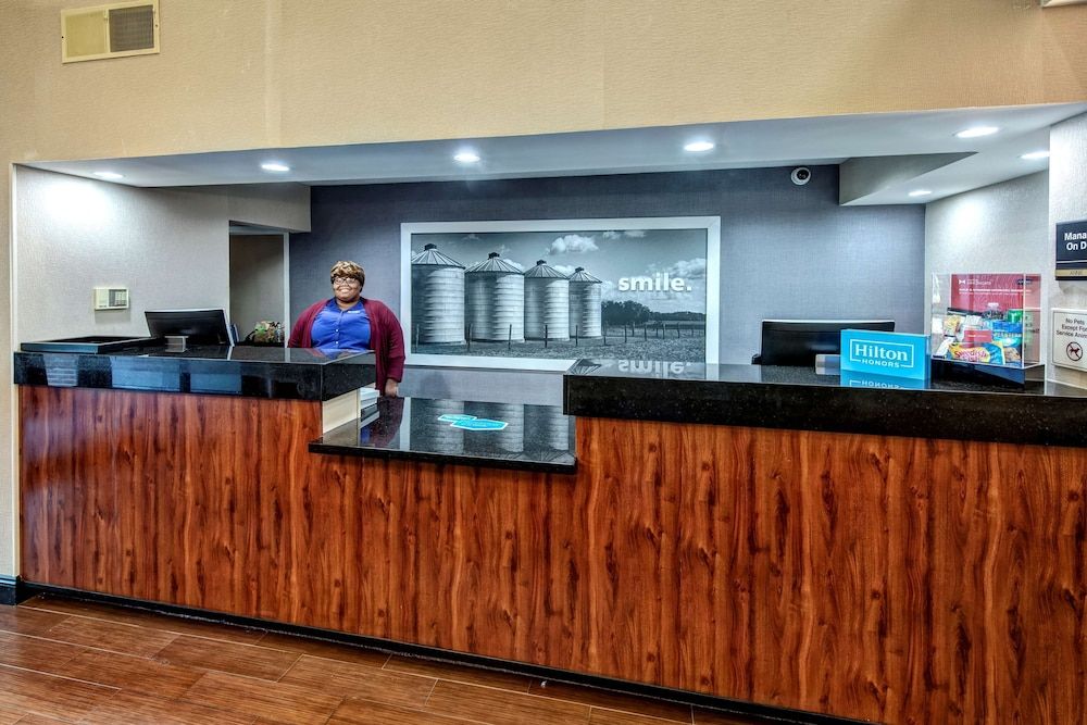 Hampton Inn Batesville 2