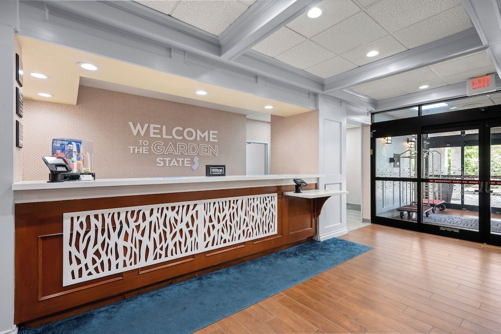 Hampton Inn Bordentown 3