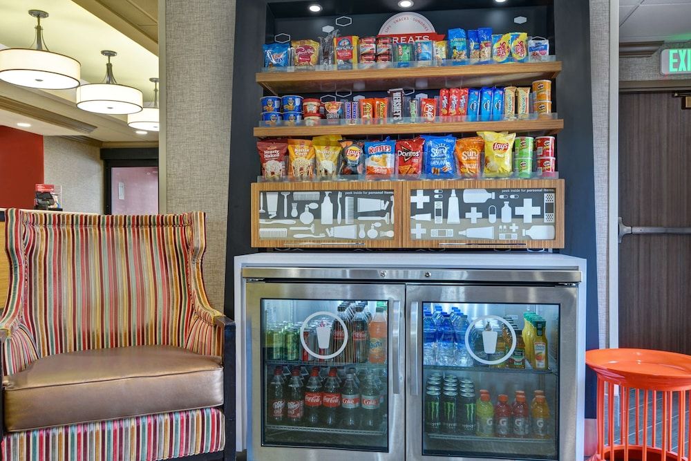 Hampton Inn Greenwood 2