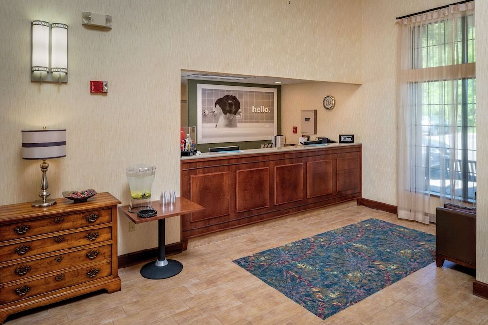 Hampton Inn & Suites Binghamton/Vestal 2