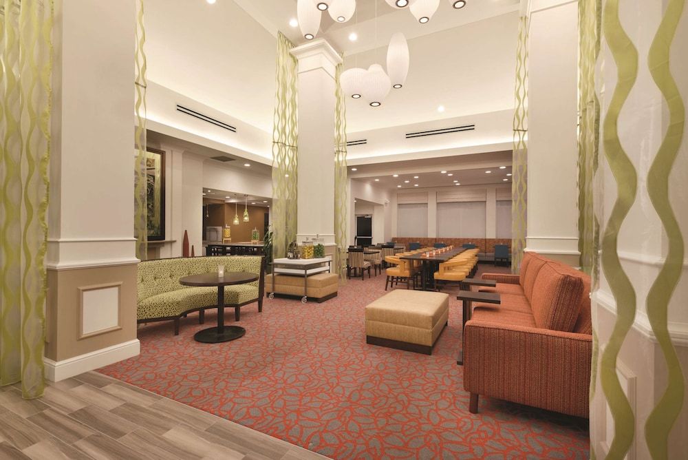 Hilton Garden Inn Akron Canton Airport 2