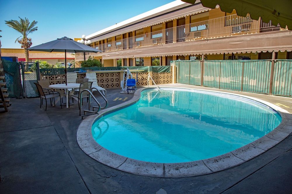 Townhouse Inn & Suites 3 estrellas en Brawley