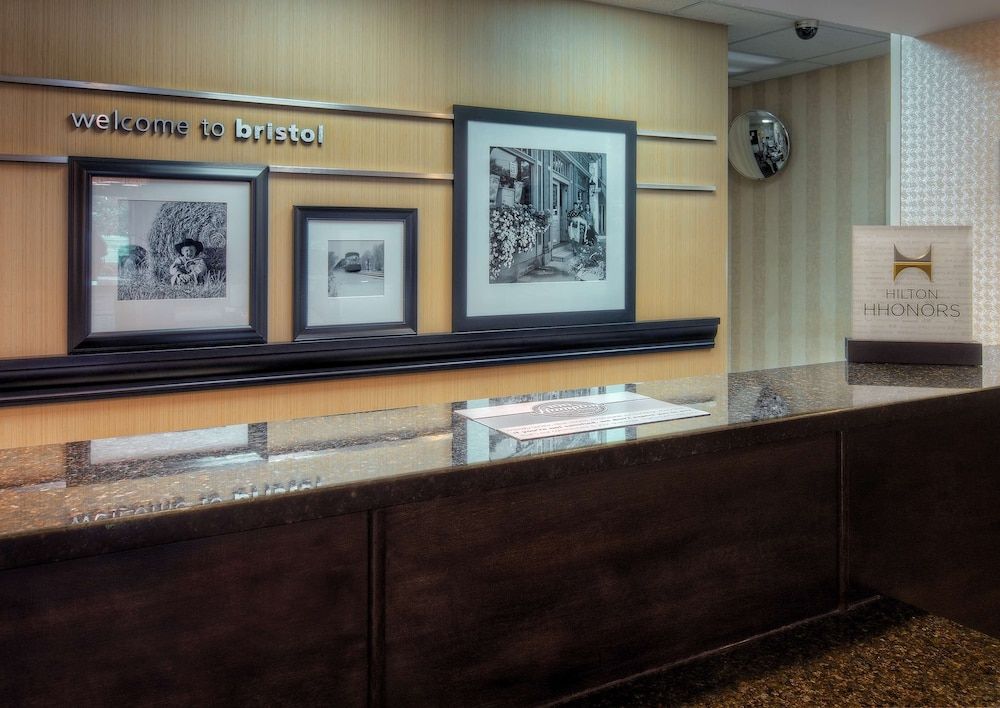 Hampton Inn Bristol 3