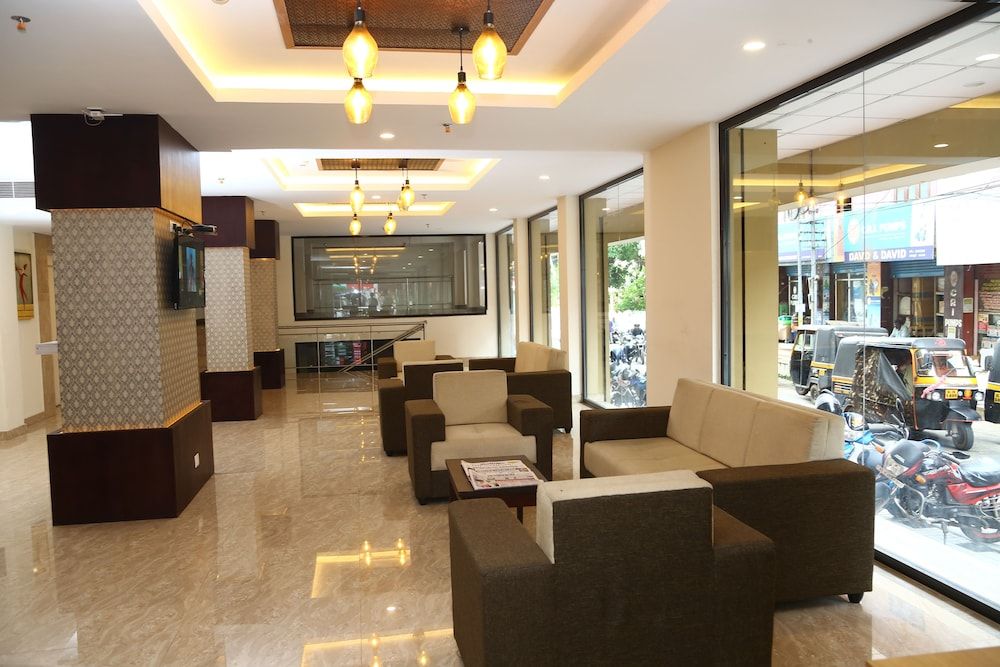 Hotel Yamuna -1 estrellas en Adūr