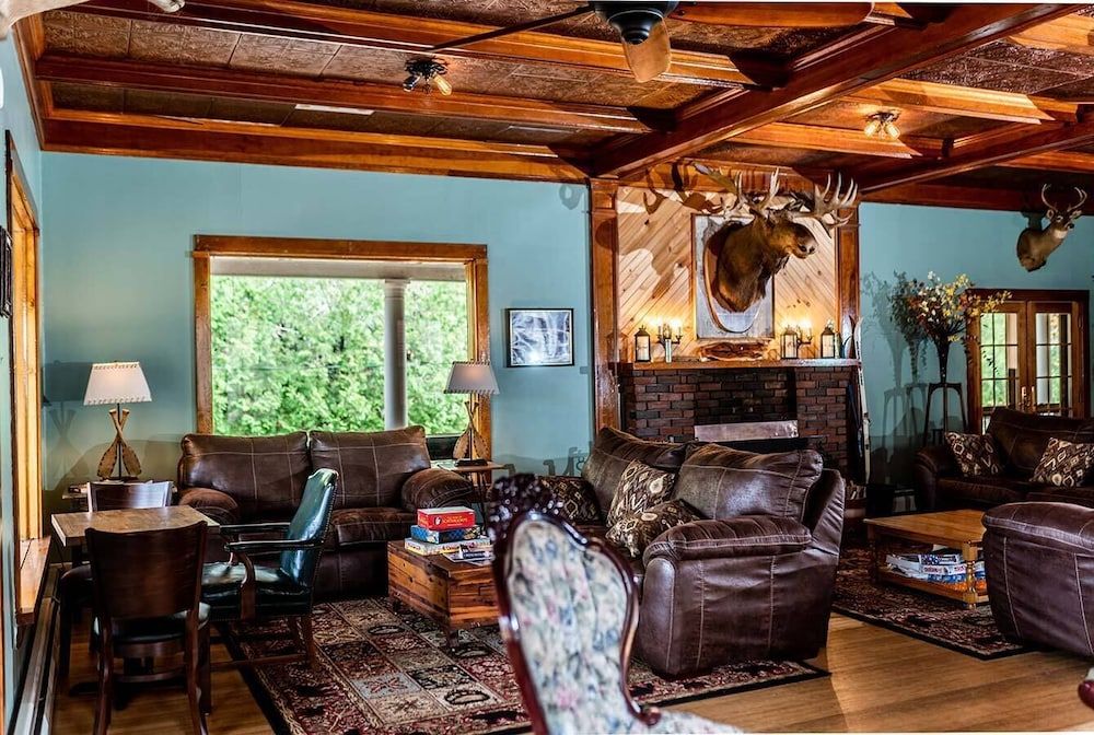 The Long View Lodge 3