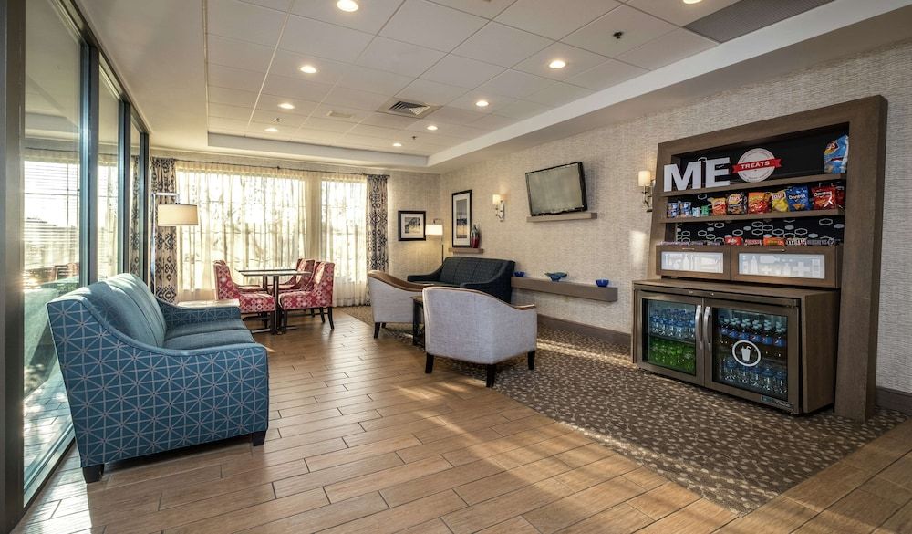 Hampton Inn Freeport/Brunswick 2