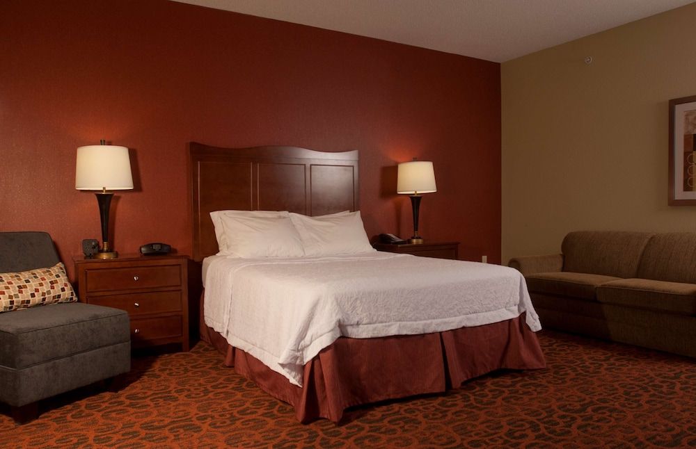Hampton Inn Tomah 3