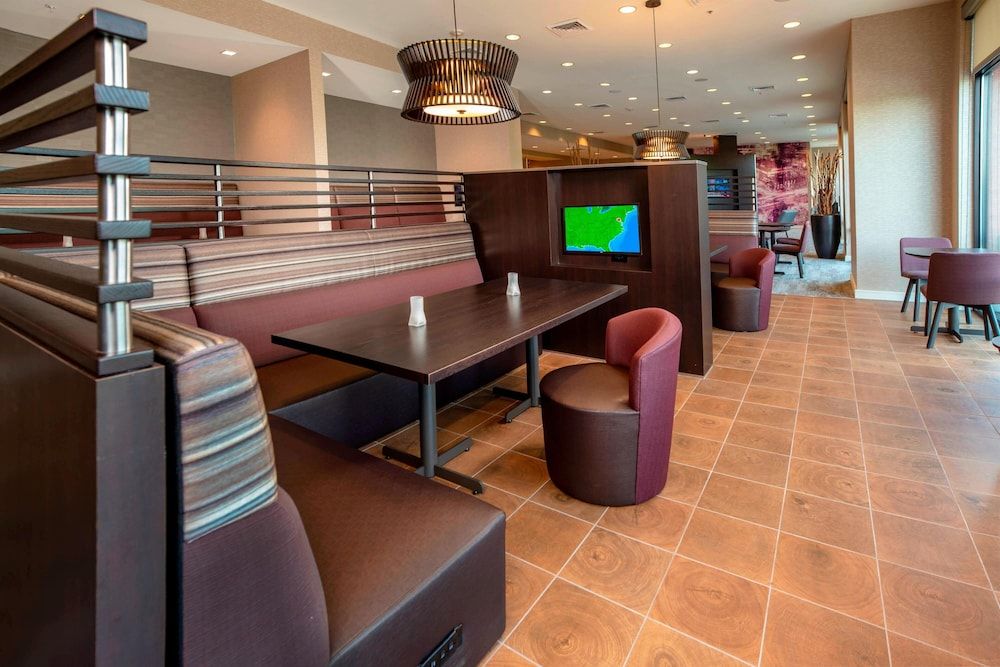 Courtyard by Marriott Gaithersburg Washingtonian Center 2