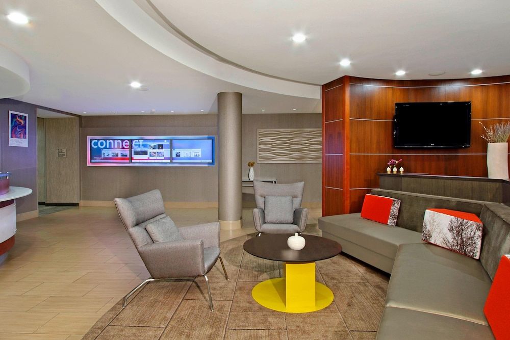 SpringHill Suites by Marriott Madera 3