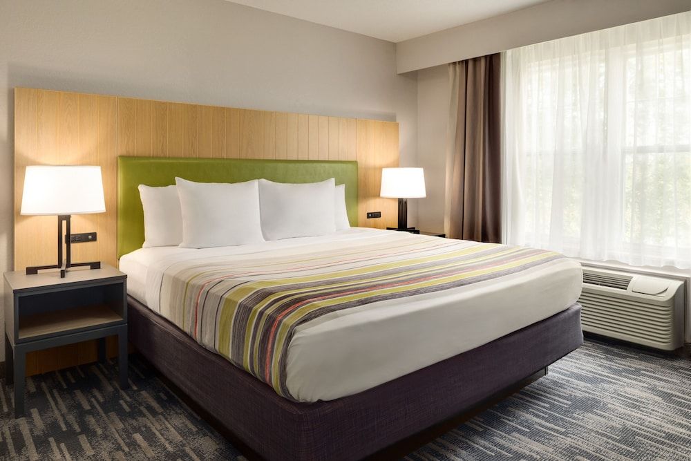 Country Inn & Suites by Radisson, Brookings, SD 3