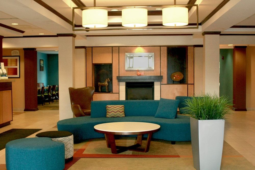 Fairfield Inn & Suites by Marriott Fairmont 3 estrelas em Fairmont