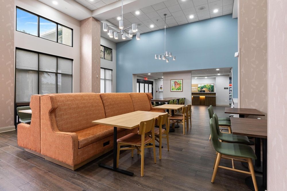 Hampton Inn & Suites Tampa-Wesley Chapel 2