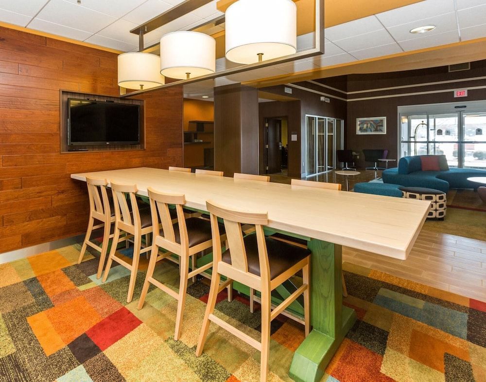 Fairfield Inn and Suites by Marriott Des Moines West 2