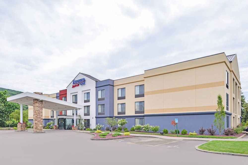 Fairfield Inn Marriott Corning 3 estrellas en Corning