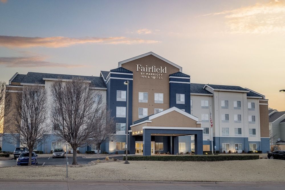 Fairfield Inn and Suites by Marriott Lawton 3 estrelas em Lawton
