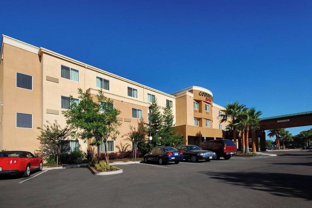 Courtyard by Marriott Merced 3 estrellas en Merced