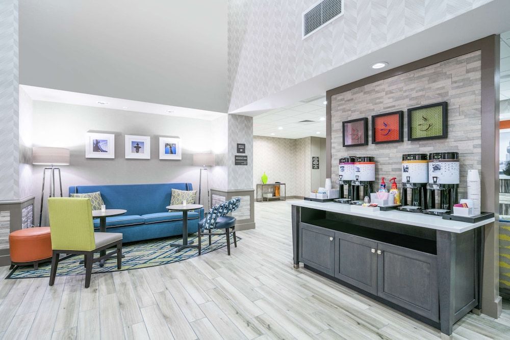 Hampton Inn & Suites Glenarden/Washington DC 3