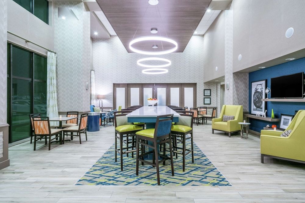 Hampton Inn & Suites Glenarden/Washington DC 2