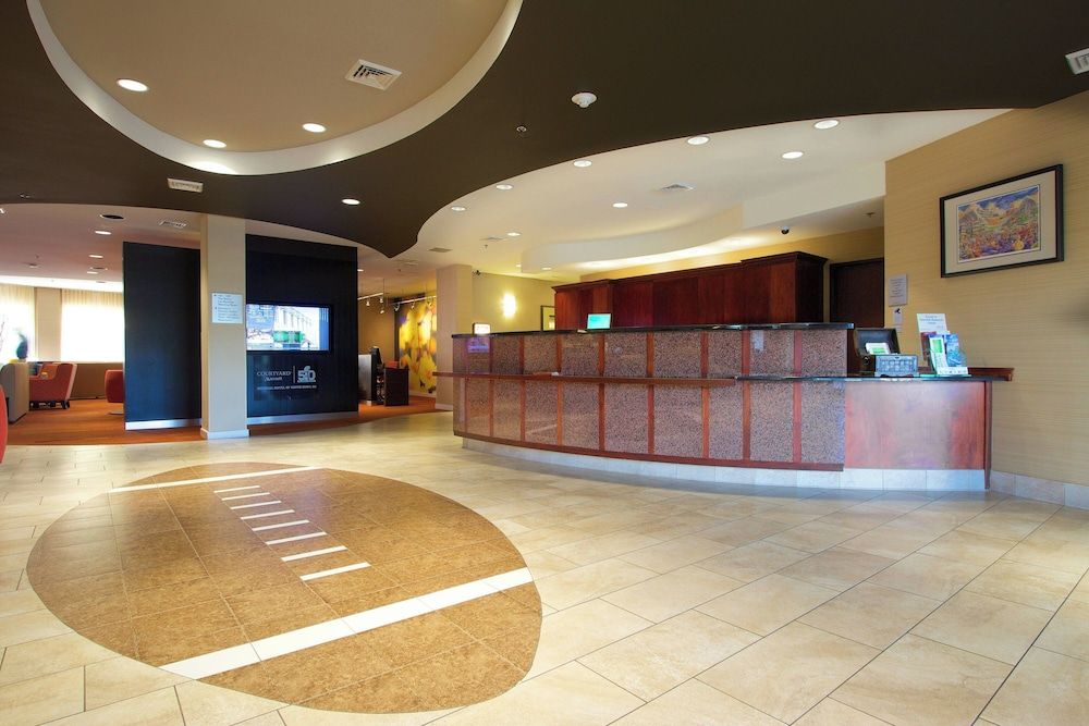 Courtyard by Marriott Blacksburg 3