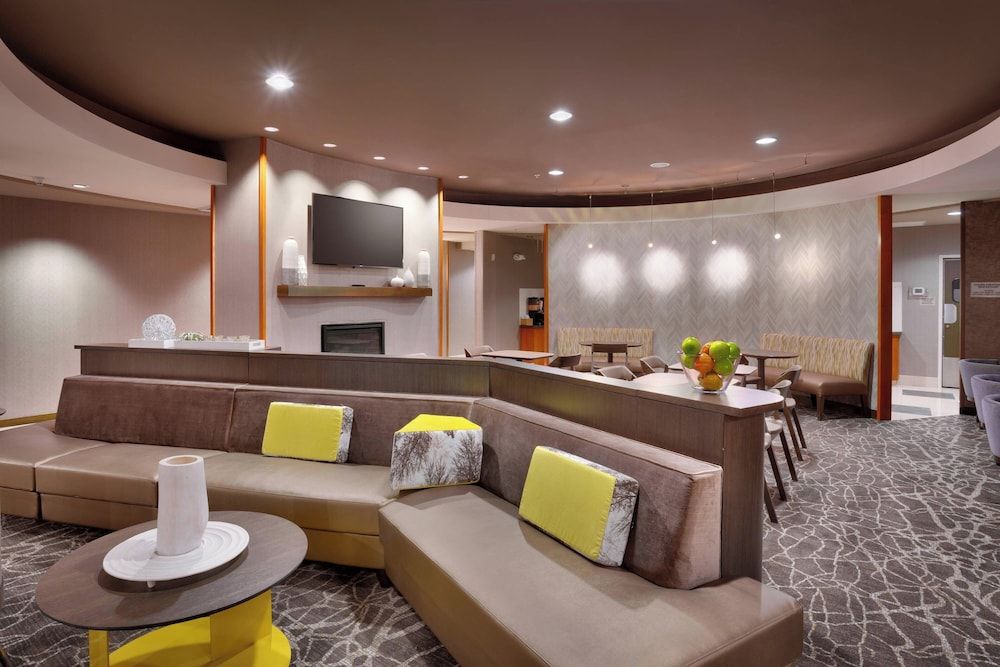 Springhill Suites by Marriott Thatcher 3