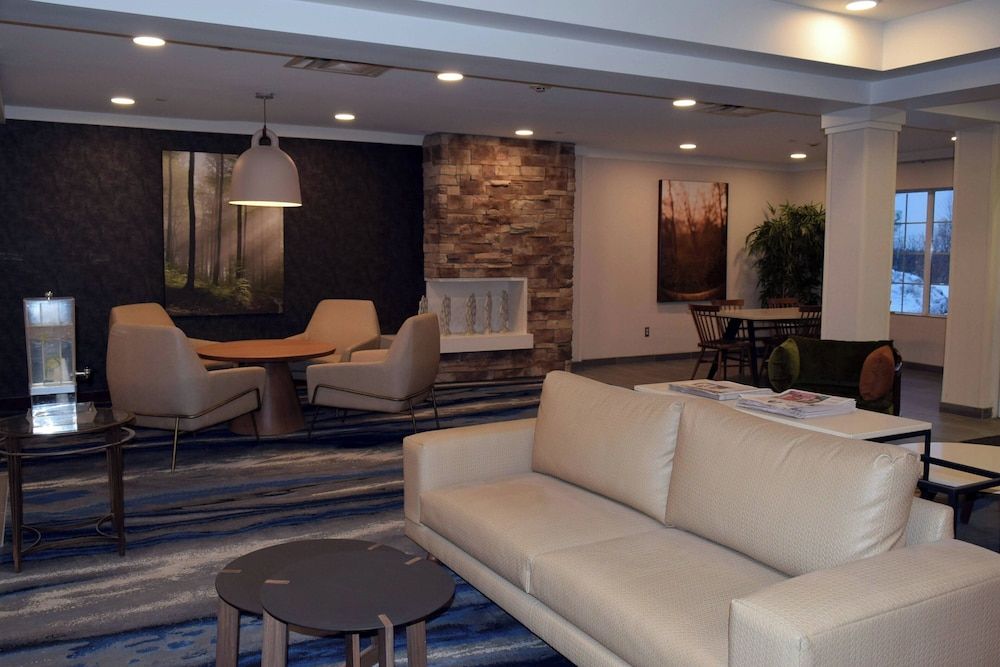 Fairfield Inn and Suites by Marriott Youngstown Austintown 3
