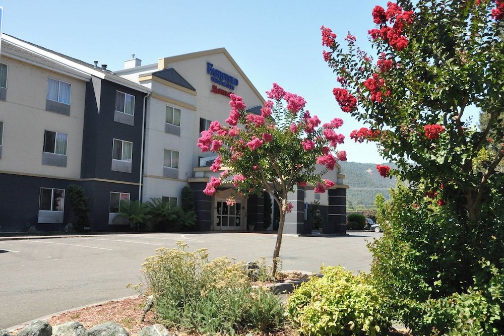 Fairfield Inn & Suites by Marriott Ukiah - Mendocino County 3 estrelas em Ukiah
