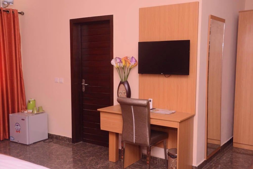 Fawzy Hotel 3