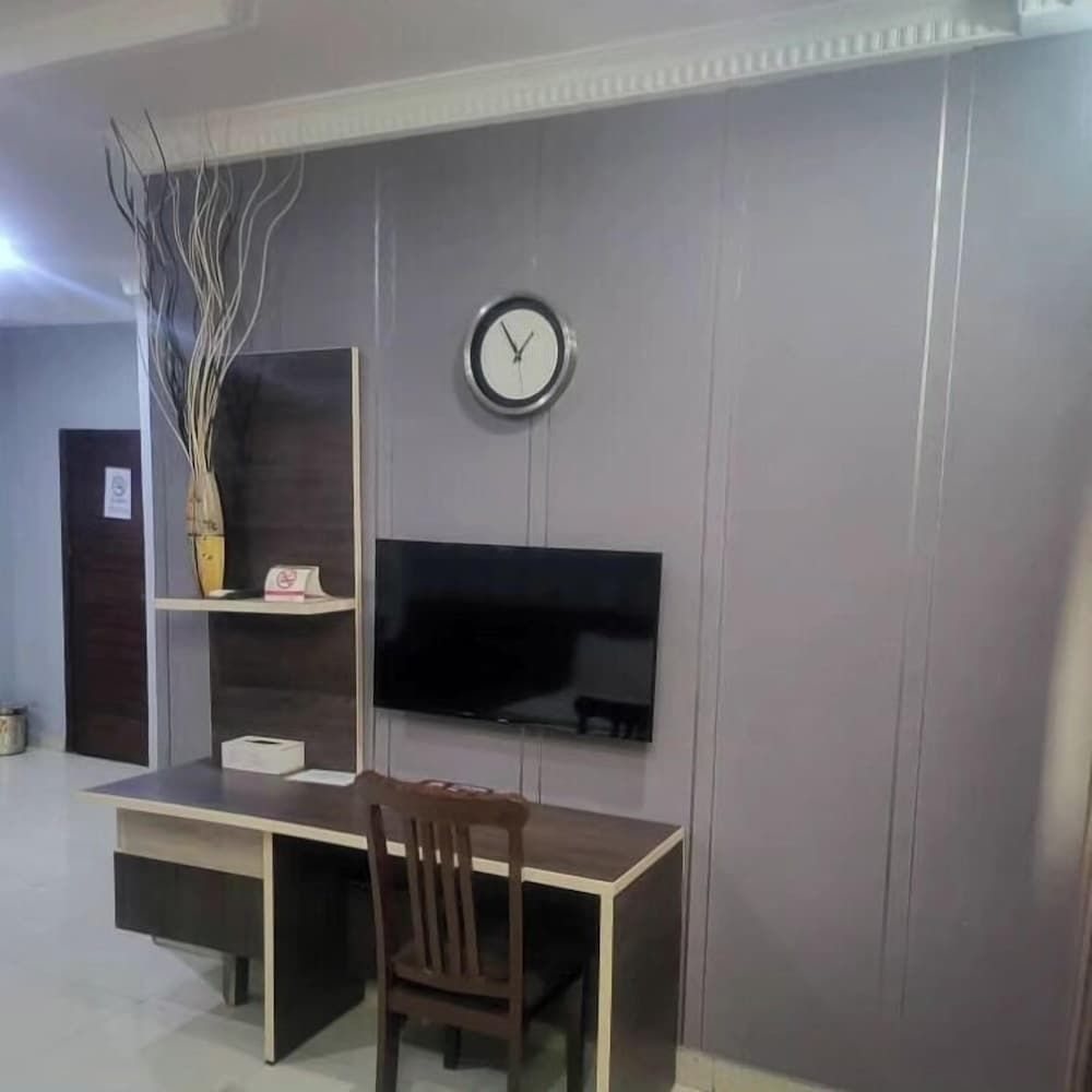 Fawzy Hotel 2