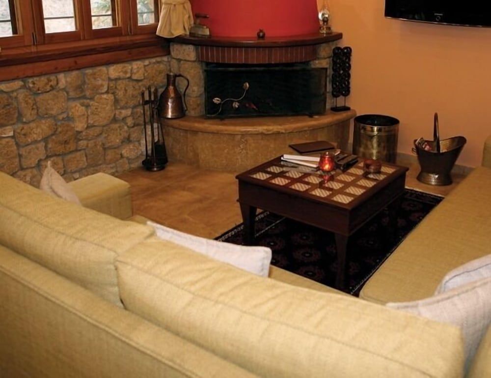 Roes Suites 2