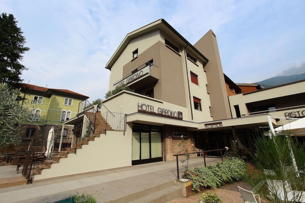 Hotel Giardino 3 estrelas em Breno