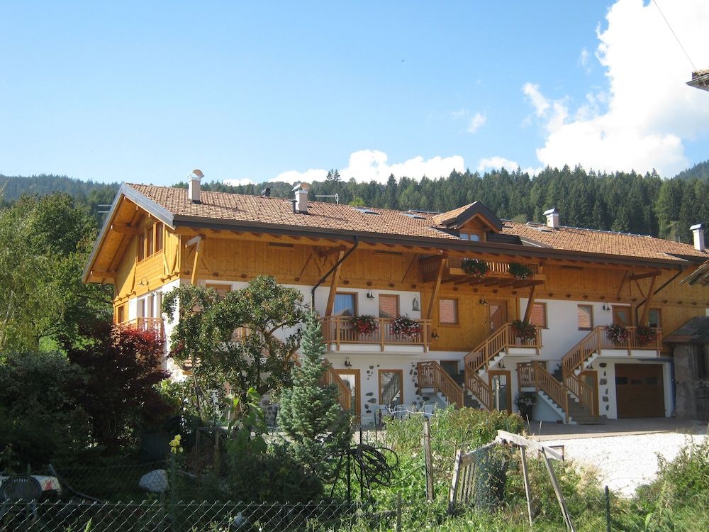 Agritur Pisani -1 estrelas em Brez