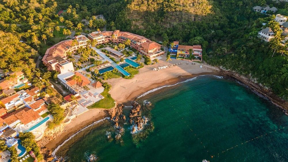 El Careyes Club & Residences -1 estrellas en Careyes