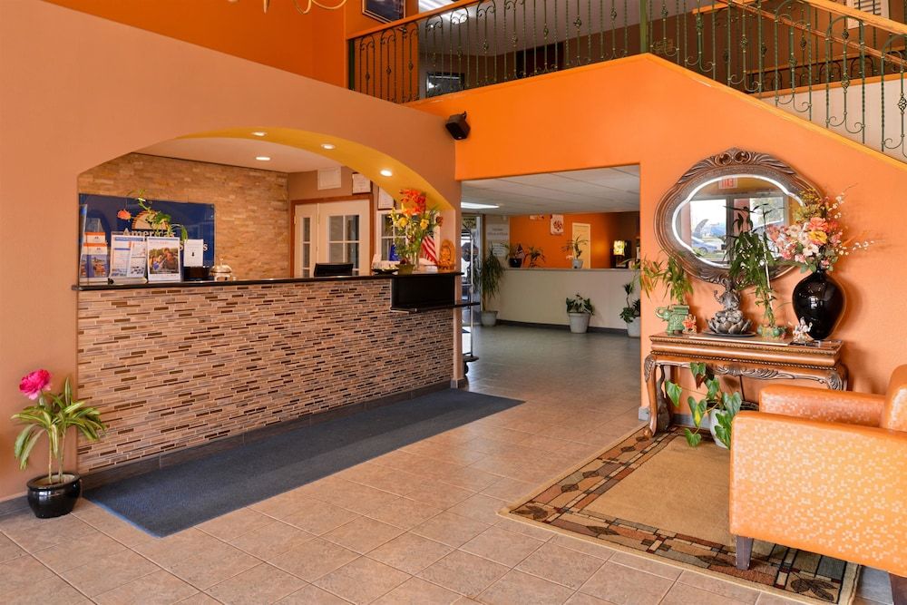 Americas Best Value Inn & Suites Madera 3