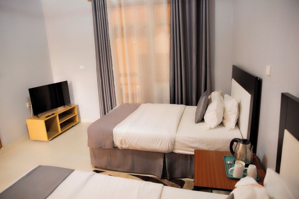 Romalo Hotel & Apartments 3