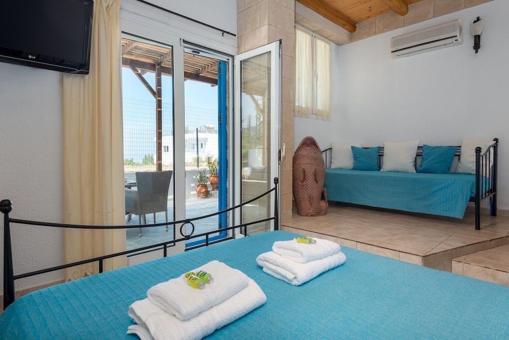 Agnanti Beach Studios 2