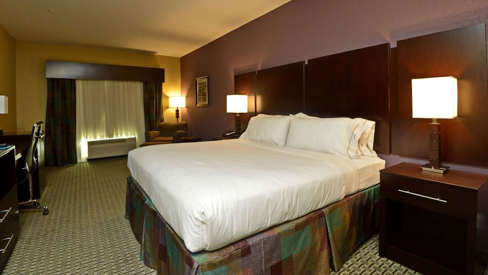 Holiday Inn Express Hotel & Suites Baton Rouge North by IHG 3