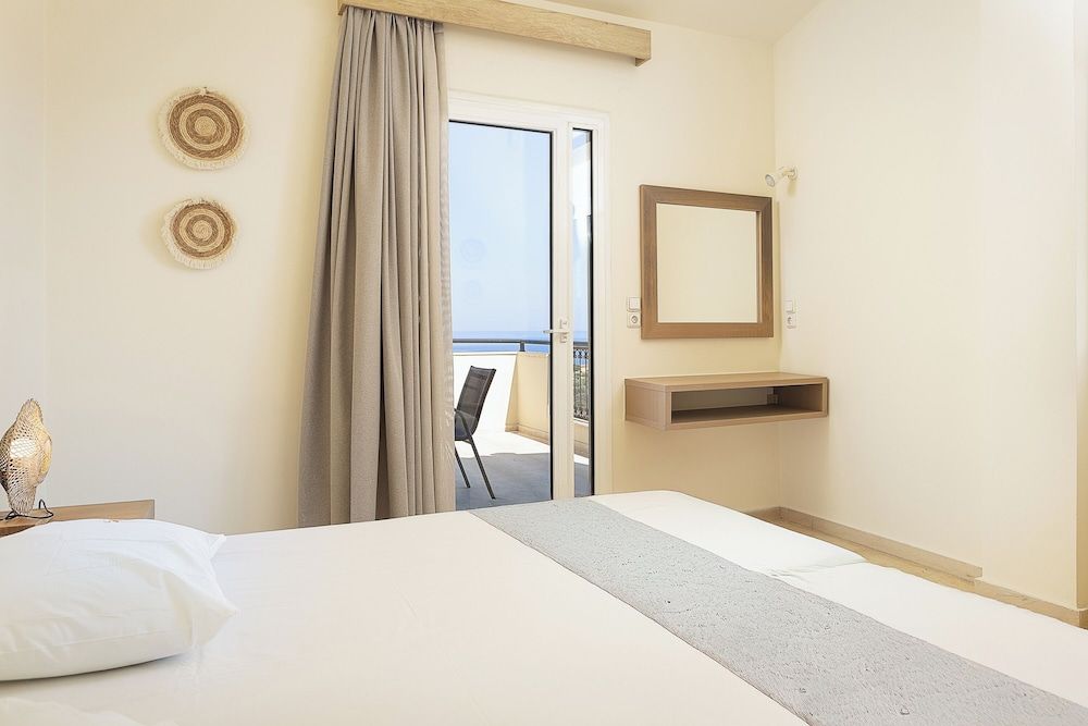 Lofos Panorama Apartments 3