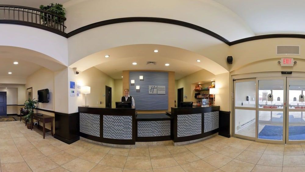 Holiday Inn Express & Suites Pekin (Peoria Area) by IHG 2 estrellas en Pekin Heights