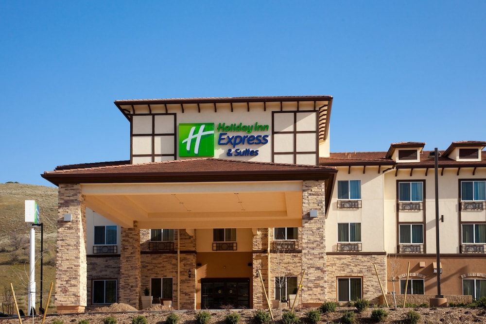 Holiday Inn Express & Suites Frazier Park by IHG 2 estrellas en Lebec