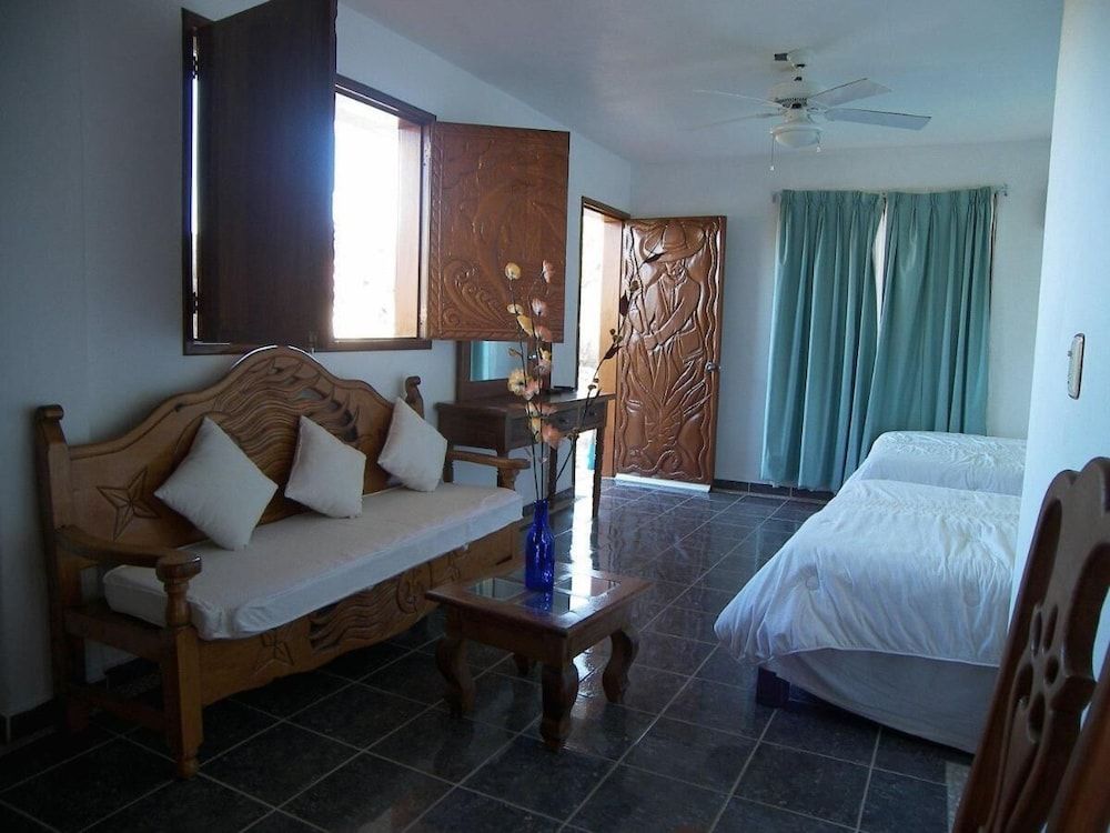 Paradise Lagoon Hotel 3