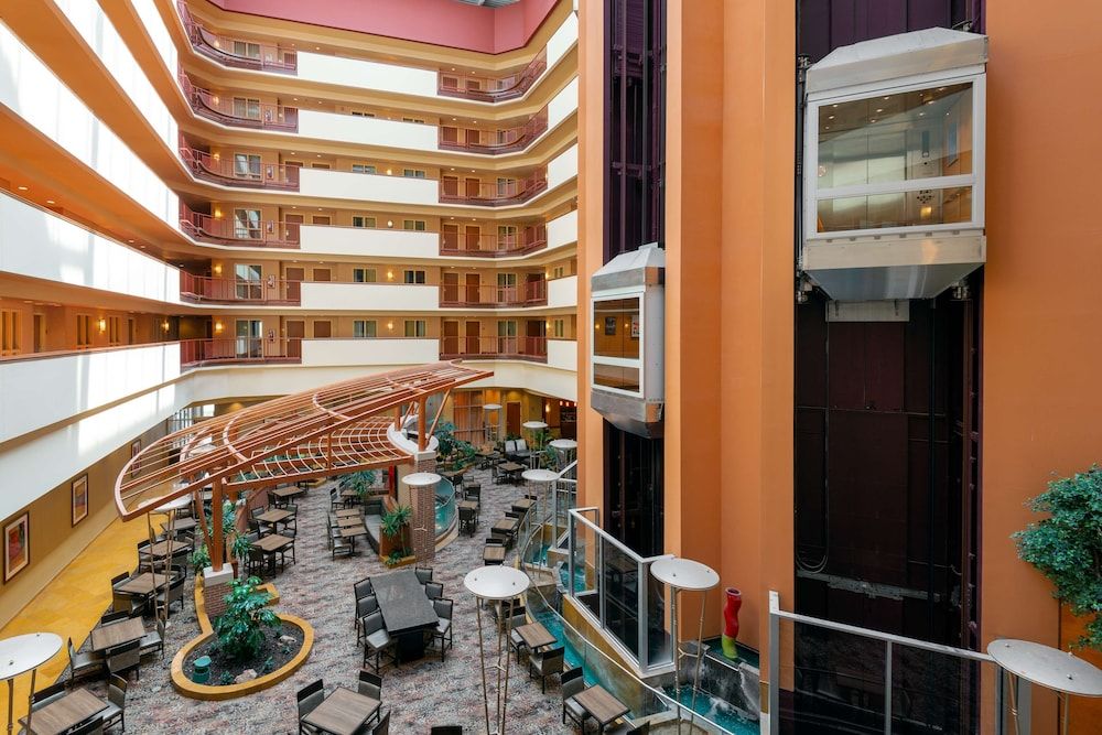 Embassy Suites Omaha-La Vista/Hotel & Conference Center 2