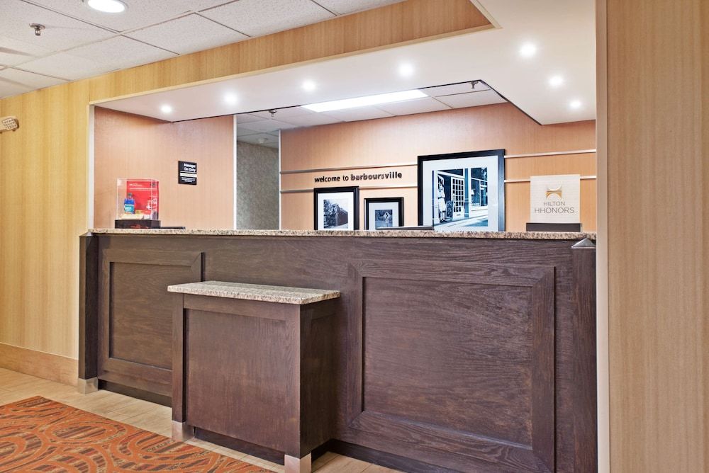 Hampton Inn Huntington/Barboursville 2
