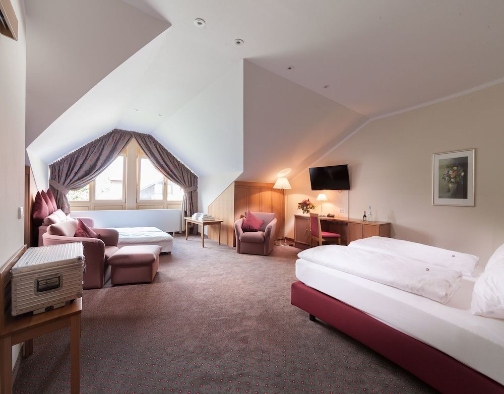 Hotel Hachinger Hof -1 estrellas en Oberhaching