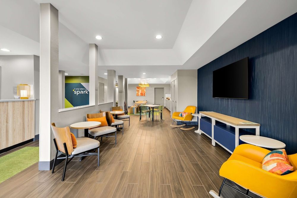 Spark by Hilton Tifton 3