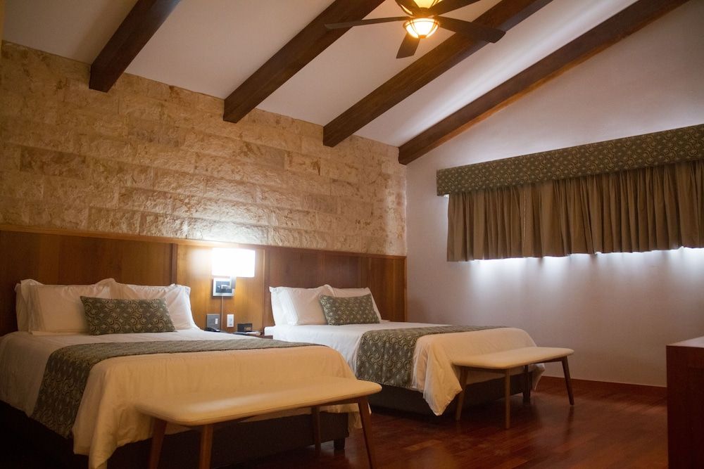Los Brezos Boutique Hotel 3