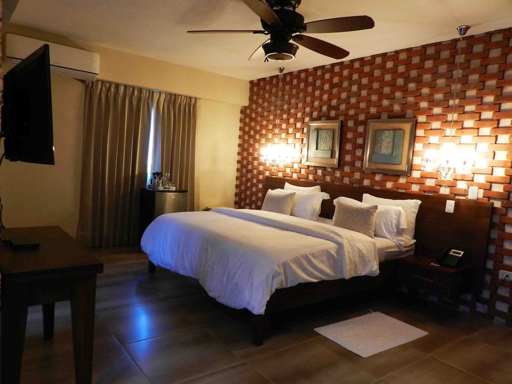 MON Hotel Boutique 4 estrellas en Constanza
