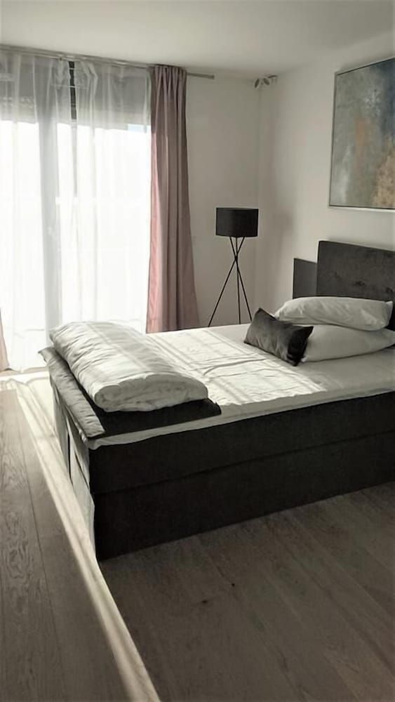 HAUS7 3